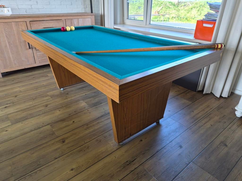 Homas biljart tafel met 3 ballen en 2 keu's, Sport en Fitness, Biljarten en Poolen, Ophalen, Gebruikt, Biljarttafel