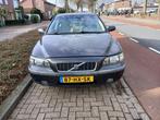 Volvo S60 2.4 140PK AUT 2002 Grijs, Auto's, Beige, Parkeersensor, 2435 cc, 1600 kg