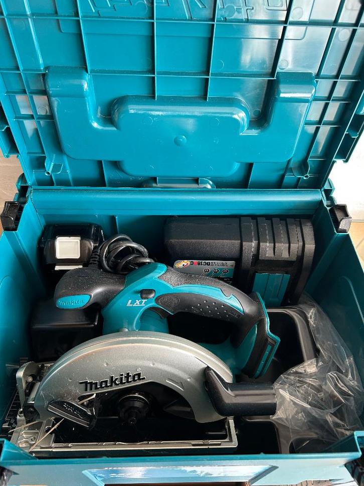 Makita accu cirkelzaag set DSS611ZJ, Doe-het-zelf en Verbouw, Gereedschap | Zaagmachines, Nieuw, Cirkelzaag, 1200 watt of meer