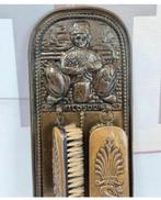 Antiek 1920-1930 borstelrek Volendam Latoen koper borstels, Antiek en Kunst, Ophalen of Verzenden