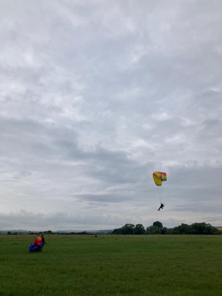 Paramotor Atom 80 met scherm maat M en helm. Complete set, Sport en Fitness, Ophalen, Gebruikt, Scherm