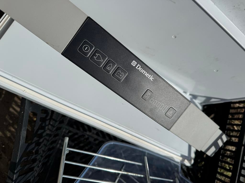 Dometic RM 850 prinplaat en bedienpaneel, Caravans en Kamperen, Ophalen of Verzenden, Gebruikt