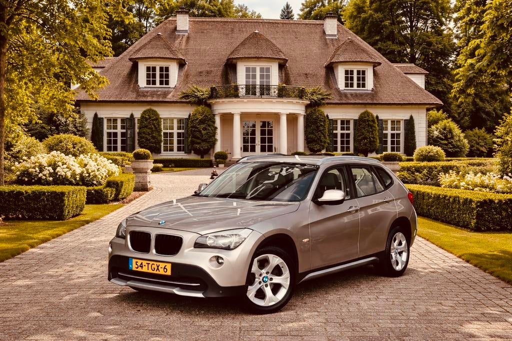 BMW X1 20I sDrive 2012, clima, navi, cruise,  trekh, NAP, Auto's, BMW, 1800 kg, Zwart, 4 cilinders, Handgeschakeld