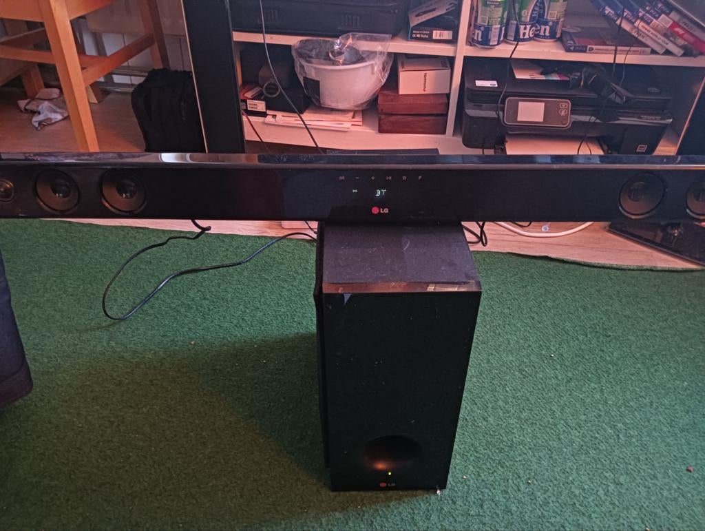 LG Home Cinema Soundbar met Subwoofer, Audio, Tv en Foto, Home Cinema-sets, Overige merken, Soundbar, Blu-ray-speler, 70 watt of meer