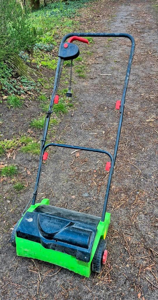Florabest verticuteermachine elektrisch 1200W ZGAN, Tuin en Terras, Verticuteermachines, Ophalen