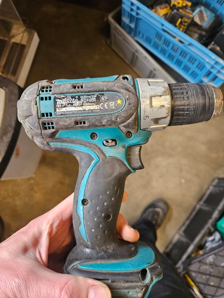 Accuboor machine makita koolborstels?, Ophalen, Boormachine