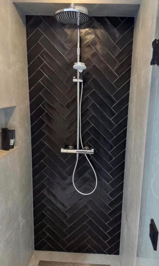 Zwarte geglazuurde tegeltjes - 10x30cm, Gebruikt, Ophalen of Verzenden, Minder dan 20 cm, Minder dan 5 m²