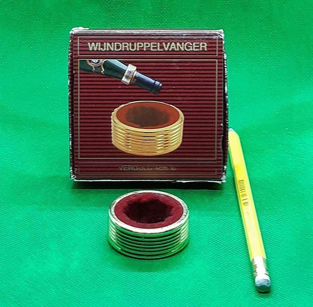 Wijndruppelvangers (Wijnfleskraag) verguld (2x), Ophalen of Verzenden, Zo goed als nieuw, Minder dan 50 cm, Minder dan 5 flessen