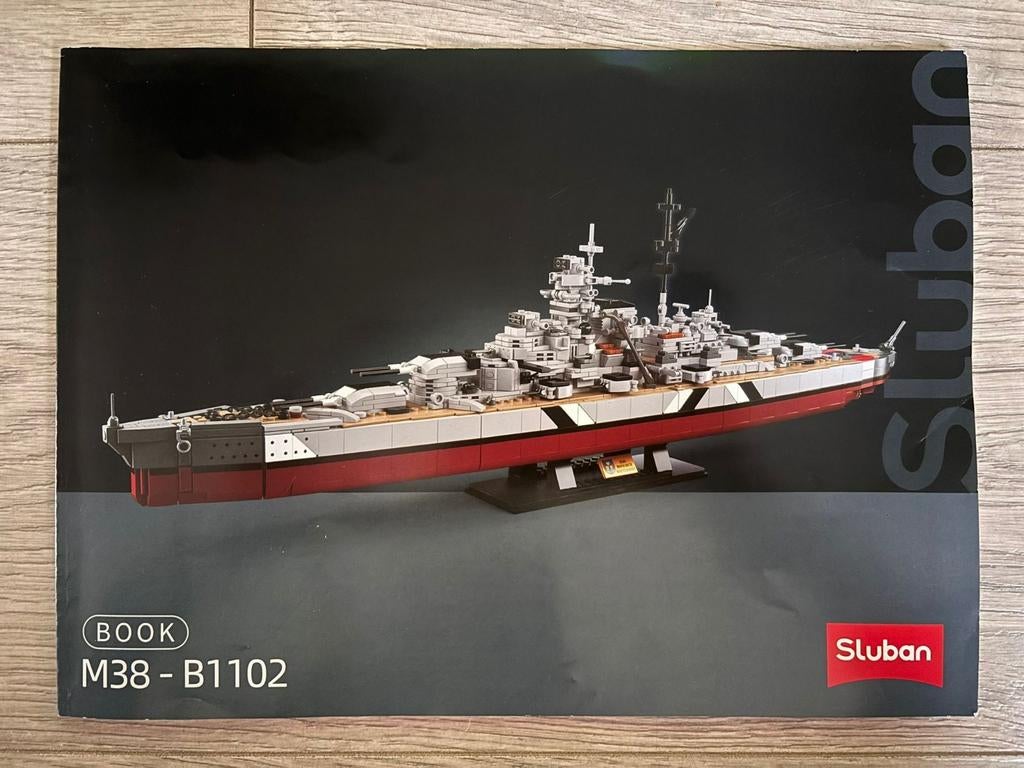 Bismarck slagschip, Ophalen of Verzenden, Nieuw, 1:50 tot 1:200