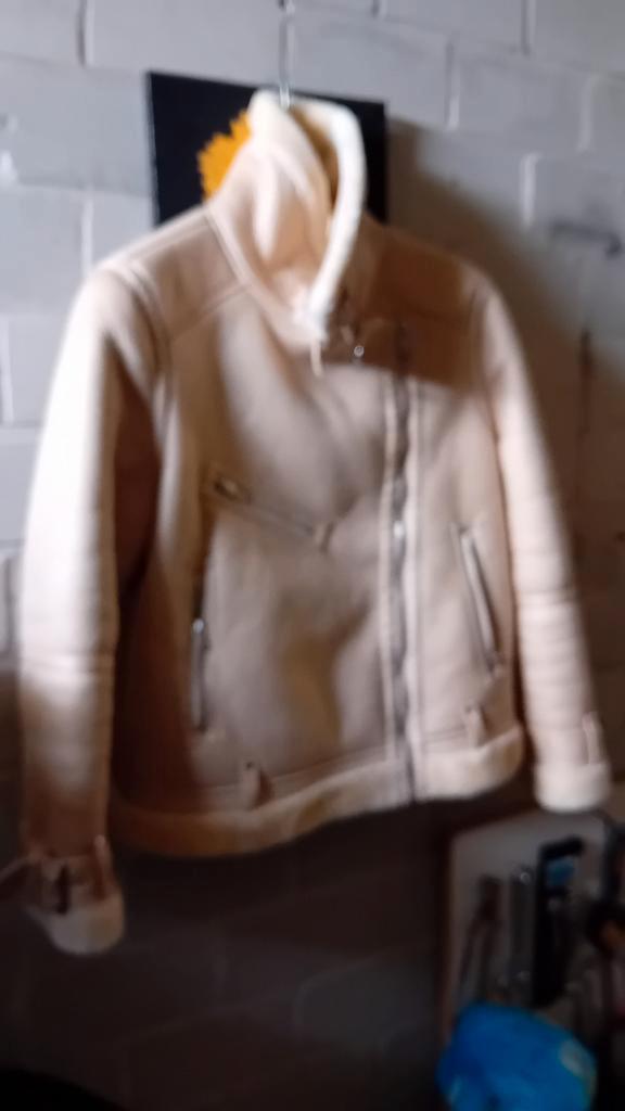 Dames winterjas maat 42 - Beige met teddy voering, Kleding | Dames, Jassen | Winter, Zo goed als nieuw, Maat 42/44 (L), Beige