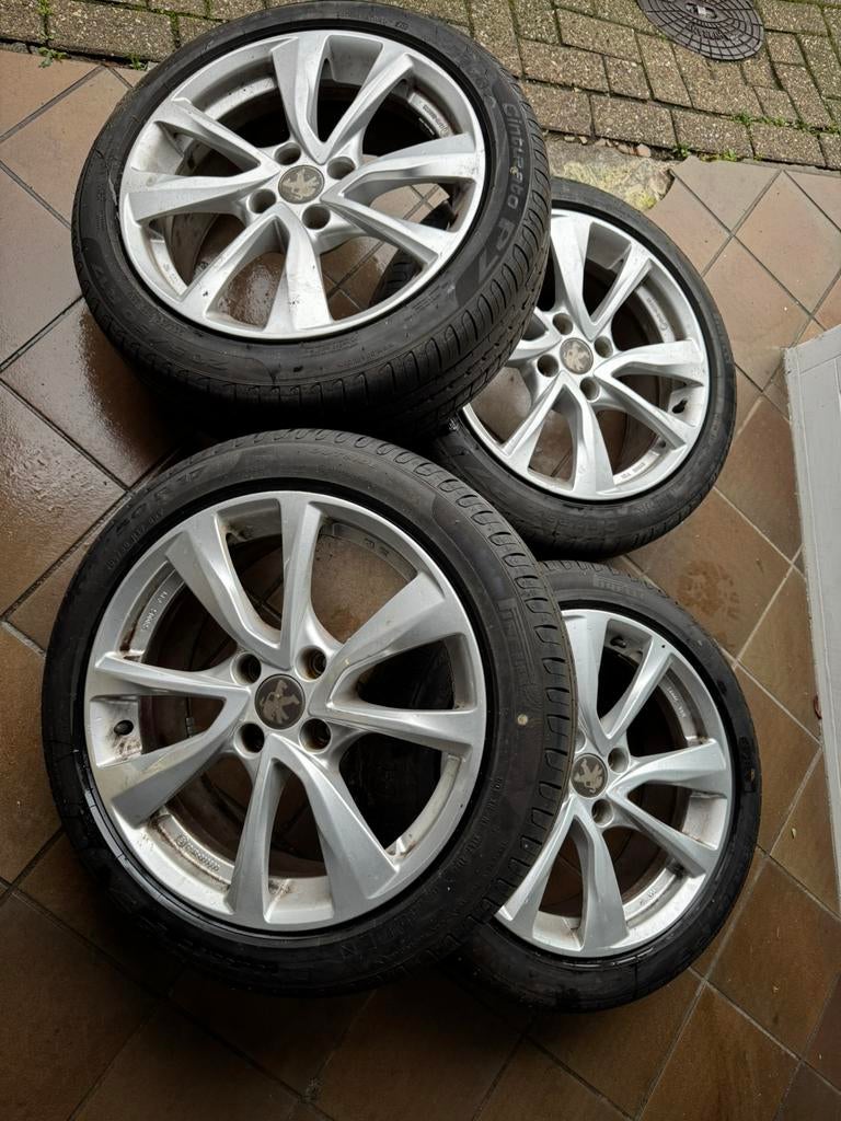 Zomerbanden 205/50 R17 + Velgen, Auto-onderdelen, Banden en Velgen, Ophalen, 17 inch, 205 mm, Zomerbanden