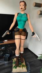 Lara Croft Tomb Raider life size statue+- 160 CM repaint, Verzamelen, Beelden en Beeldjes, Ophalen, Gebruikt, Mens