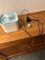 Prima katten, honden, dieren fontein. Doe een leuk bod, Dieren en Toebehoren, Ophalen of Verzenden, Zo goed als nieuw