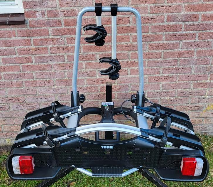 Thule Euroway G2 921 Fietsendrager – ZGAN – Kantelbaar, Auto diversen, Fietsendragers, Zo goed als nieuw, Trekhaakdrager, 2 fietsen