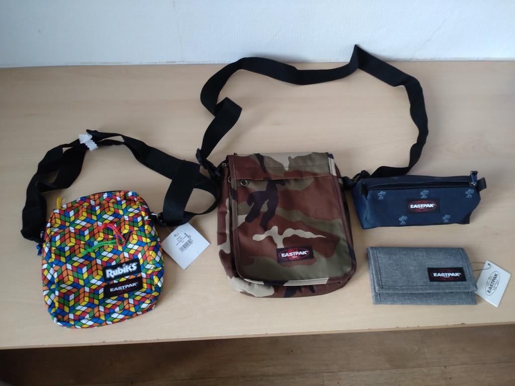 Diverse eastpak items, Ophalen of Verzenden, Zo goed als nieuw, Handtas