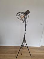 Industriële staande lamp, Ophalen