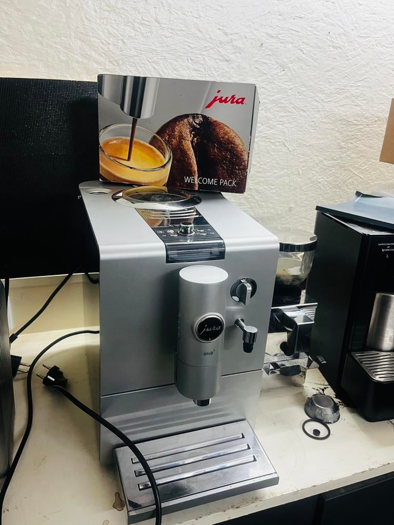 Jura ena 7 koffiemachine, Witgoed en Apparatuur, Koffiezetapparaten, 10 kopjes of meer, Ophalen of Verzenden, Zo goed als nieuw