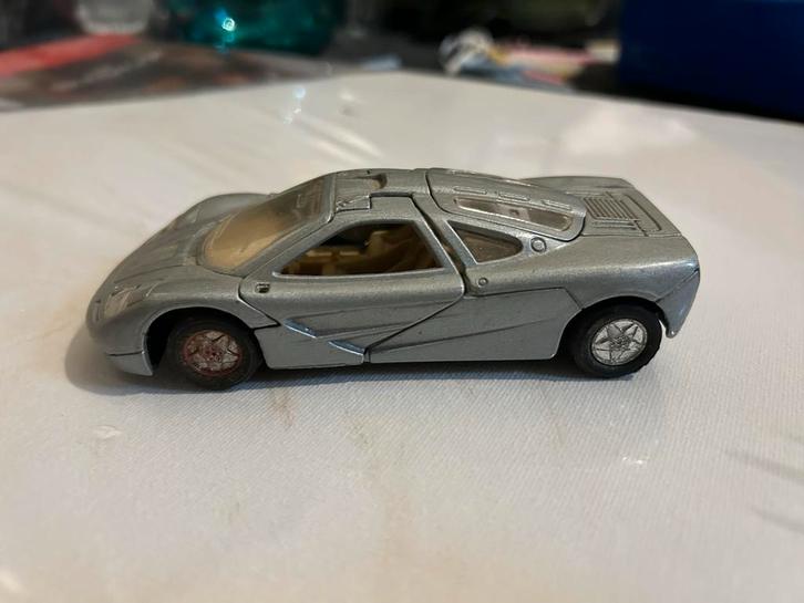 Zilverkleurige Mini Auto - Gedetailleerd Model, Hobby en Vrije tijd, Modelauto's | 1:43, Gebruikt, Auto, Overige merken, Ophalen of Verzenden