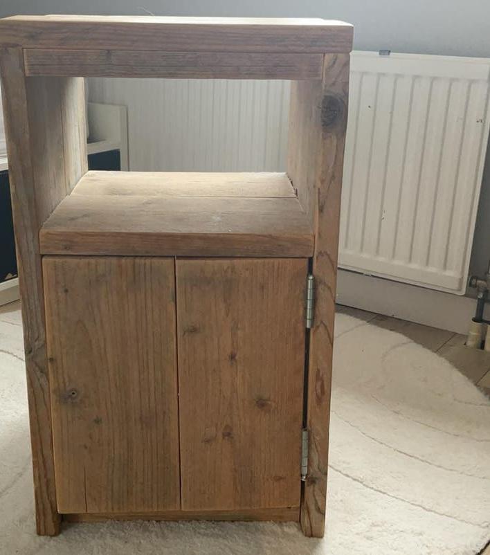 Nachtkastje steigerhout, Huis en Inrichting, Slaapkamer | Nachtkastjes, Ophalen, Zo goed als nieuw, Hout, Minder dan 45 cm