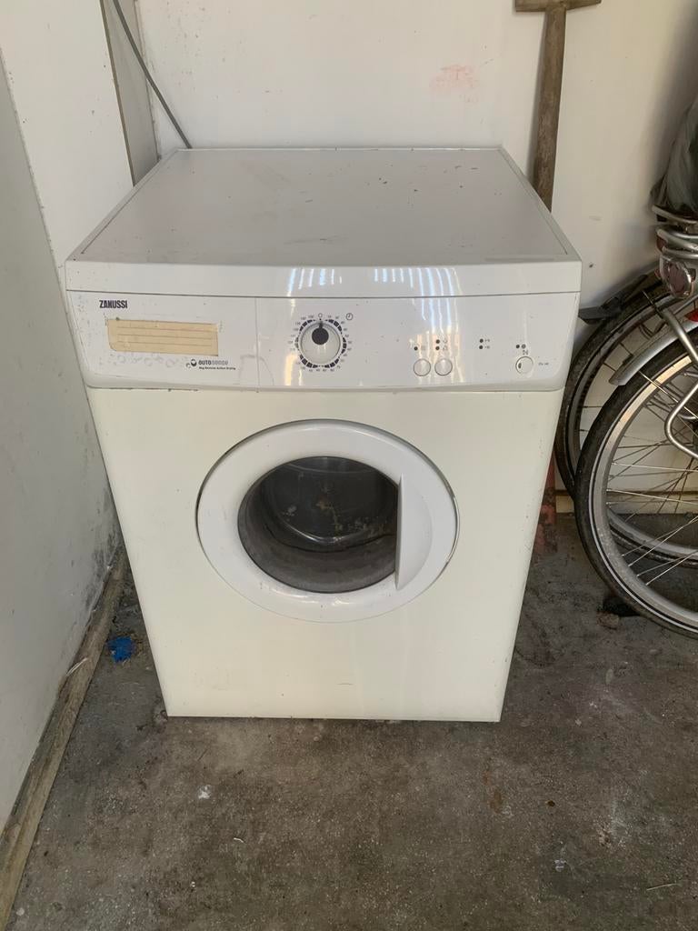 Zanussi wasdroger, Ophalen, 6 tot 8 kg, Zo goed als nieuw, 85 tot 90 cm