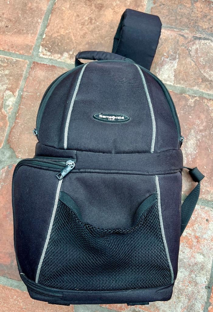 Samsonite Safaga rugzak / cameratas. Crossbody model., Computers en Software, Laptoptassen, Gebruikt, 15 inch, Ophalen of Verzenden