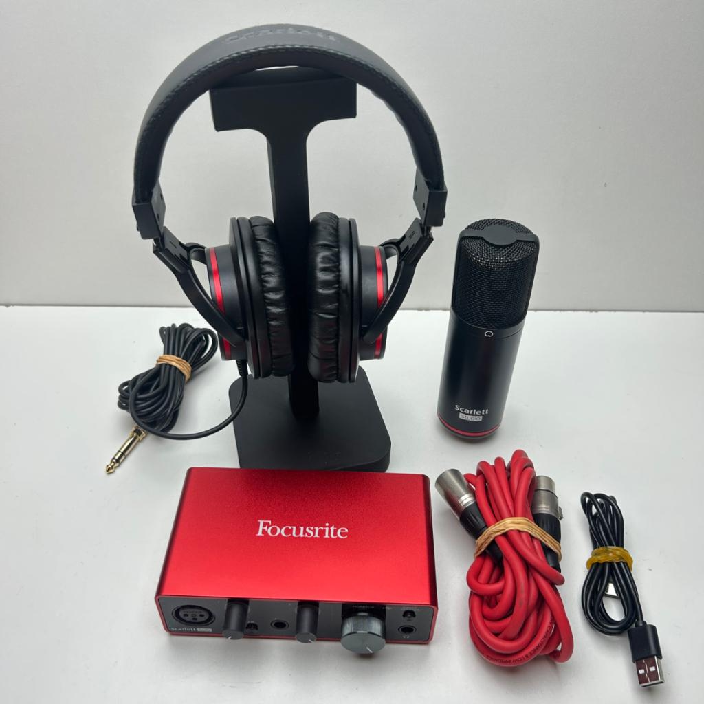 Focusrite Scarlett Solo Studio 3rd Gen bundel, Focusrite, Zo goed als nieuw, https://support.focusrite.com/hc/nl/requests/new