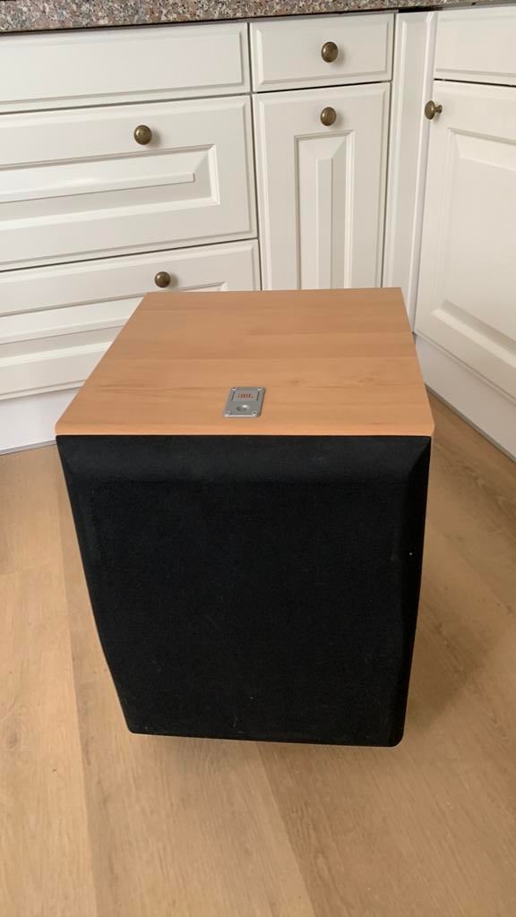 Jbl E250P subwoofer, Ophalen, Zo goed als nieuw, 120 watt of meer, Subwoofer