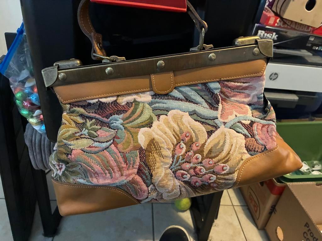 Dokters tas /hand tas, Sieraden, Tassen en Uiterlijk, Tassen | Damestassen, Ophalen of Verzenden, Zo goed als nieuw, Handtas