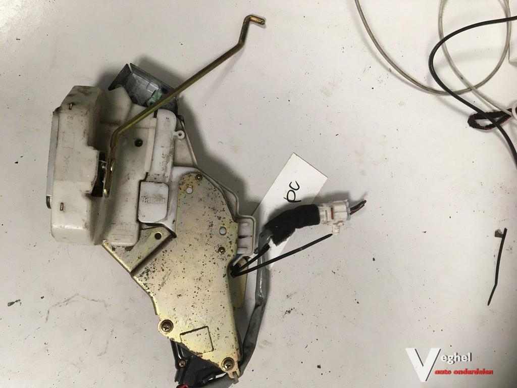 Opel Agila 1998 binnenslot rechtsvoor, Gebruikt, -, -, Ophalen of Verzenden