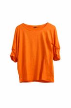Oranje T-shirt met korte mouwen en opgerolde details, Kleding | Dames, T-shirts, Oranje, Ophalen of Verzenden, Onbekend, Korte mouw