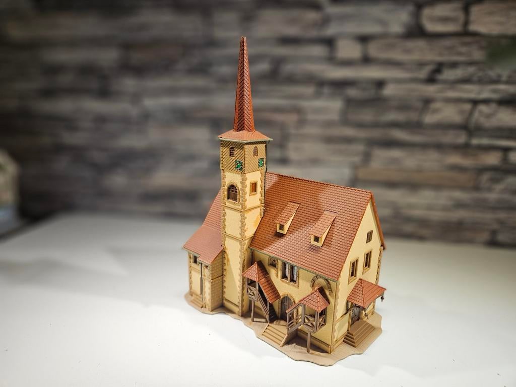Kerk kerkgebouw N spoor modeltrein 1:160, Hobby en Vrije tijd, Modeltreinen | N-Spoor, Overige merken, Gebruikt, Gelijkstroom of Wisselstroom