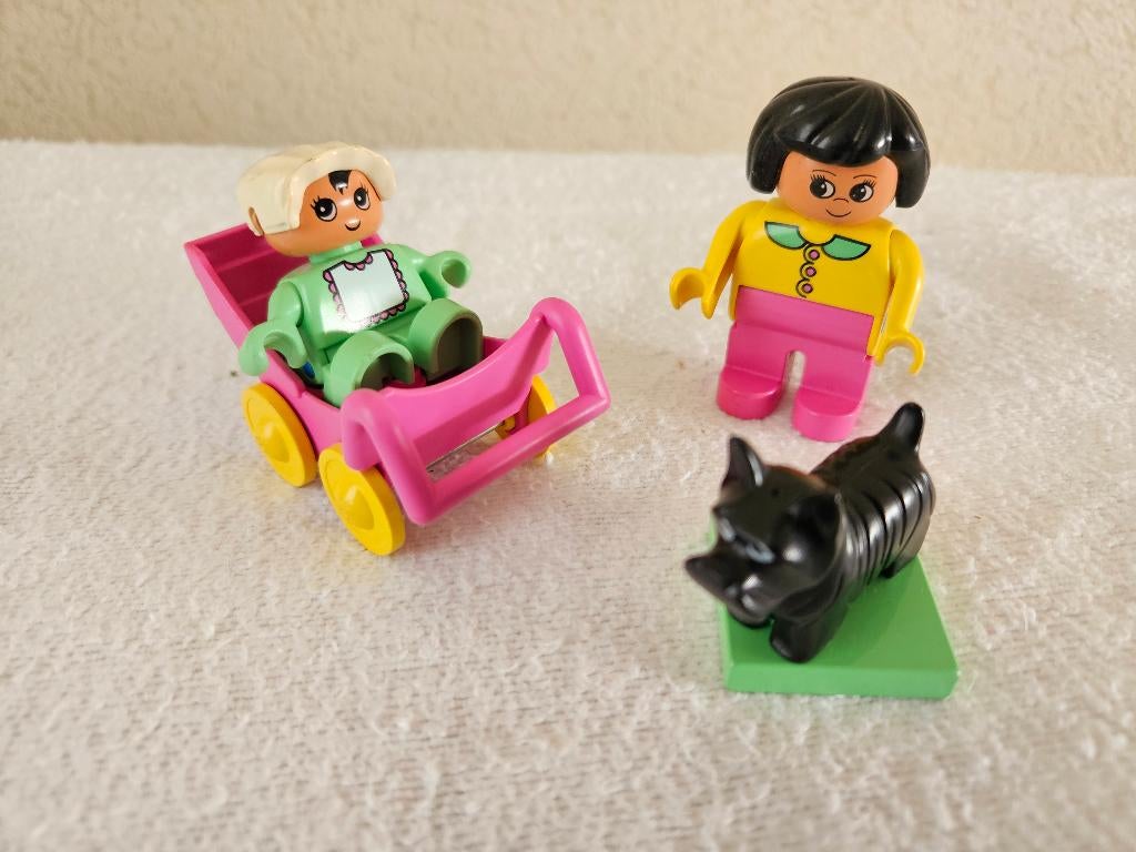 Lego Duplo 2784 Kinderwagen met hond en moeder, Overige thema's, Ophalen of Verzenden, Zo goed als nieuw, Compleet