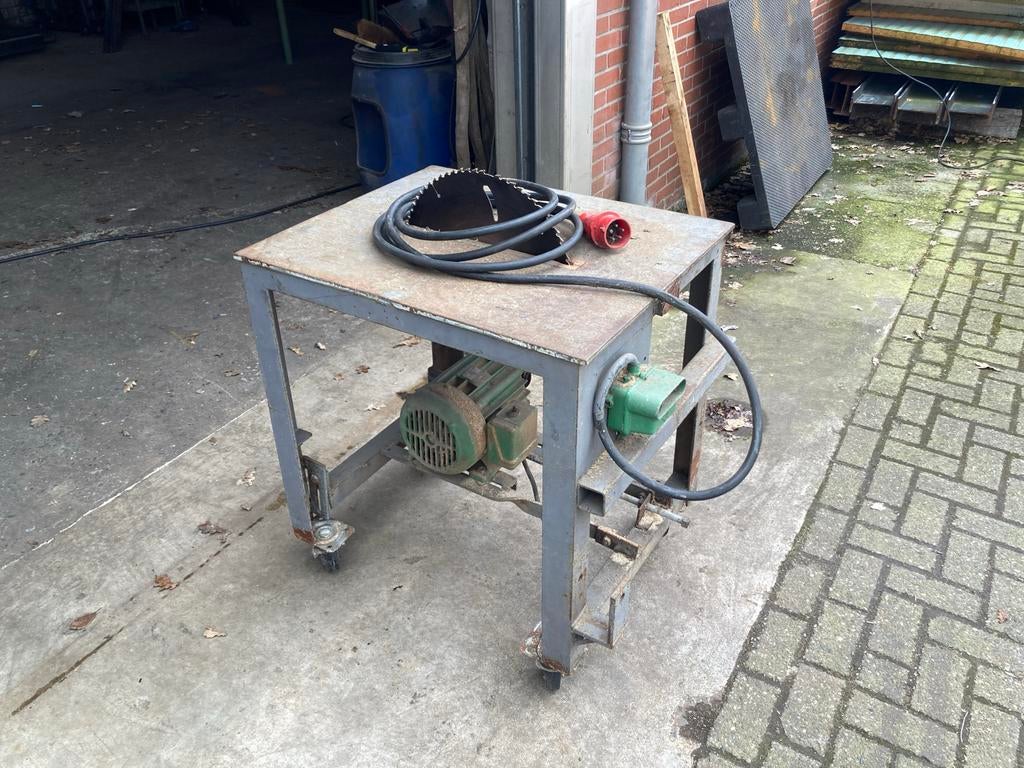 Robuuste Cirkelzaag 380V - Ideaal voor Sloophout & Bielzen, Ophalen, Gebruikt, Cirkelzaag, 70 mm of meer