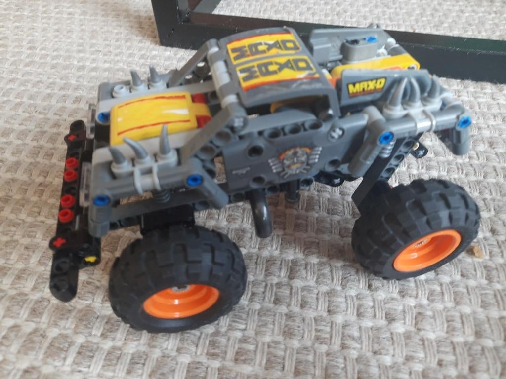 LEGO Technic Monster Jam Max-D Monstertruck 42119, Ophalen of Verzenden, Zo goed als nieuw, Complete set, Lego