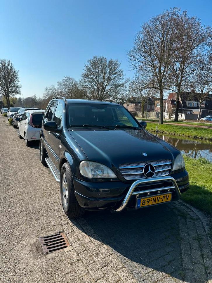 Mercedes-Benz M-Klasse 3.2 blijvend youngtimer, Auto's, Mercedes-Benz, Particulier, M-Klasse, Benzine, G, SUV of Terreinwagen