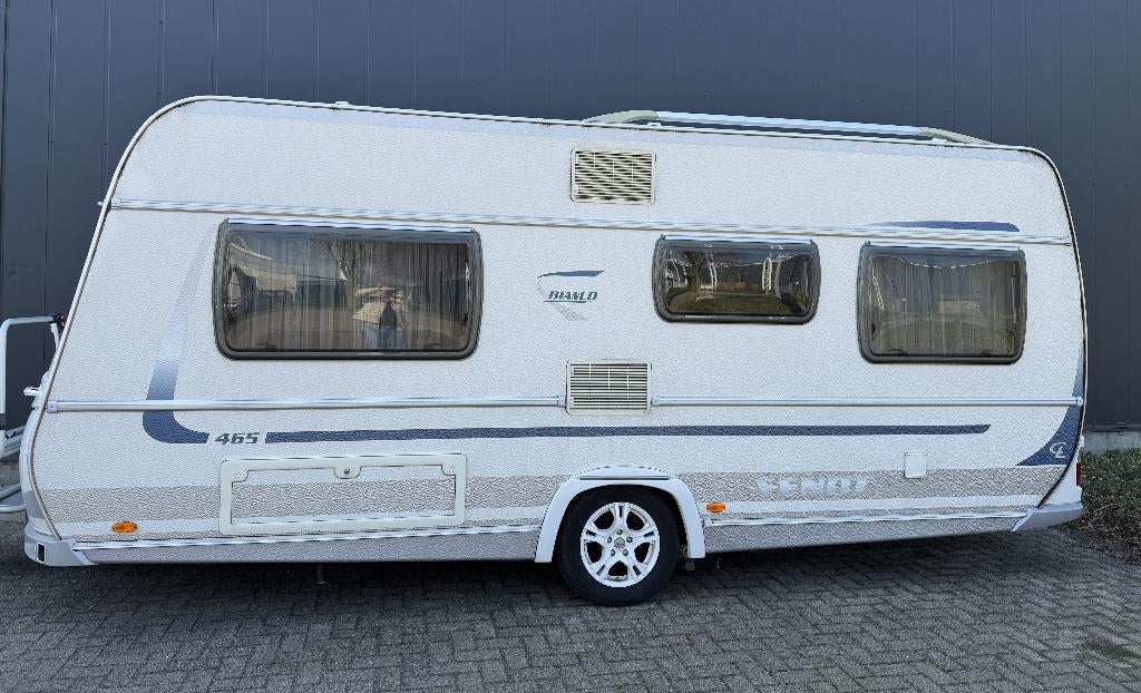 Fendt 465 SFB met luifel en voortent, Luifel, Vast bed, Rondzit, Particulier