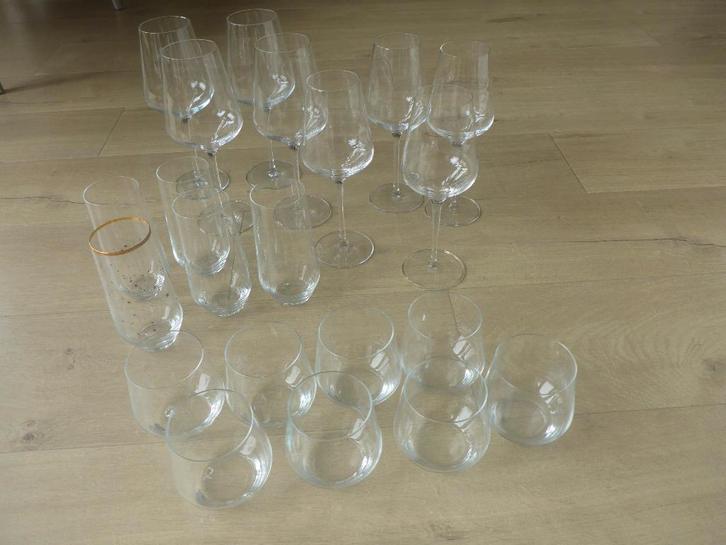 Diverse glazen villeroy & boch vivo albert heijn., Huis en Inrichting, Keuken | Servies, Zo goed als nieuw, Glas of Glazen, Overige stijlen