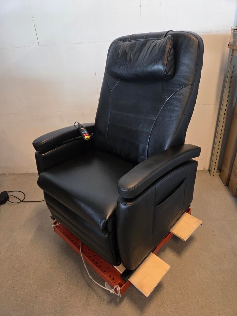 fitFORM sta op stoel XXL zwart leer zitbreedte 63 cm., Ophalen, Gebruikt, Minder dan 75 cm, Leer