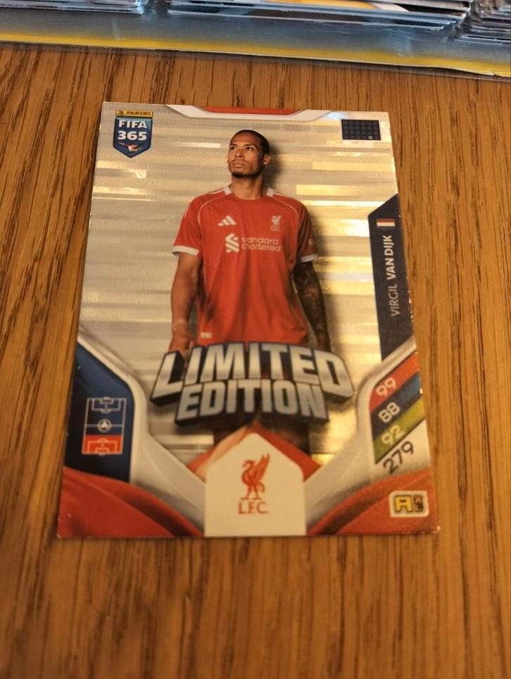 Virgil van Dijk Limited Edition FIFA 365 Panini kaart, Verzamelen, Sportartikelen en Voetbal, Ophalen of Verzenden