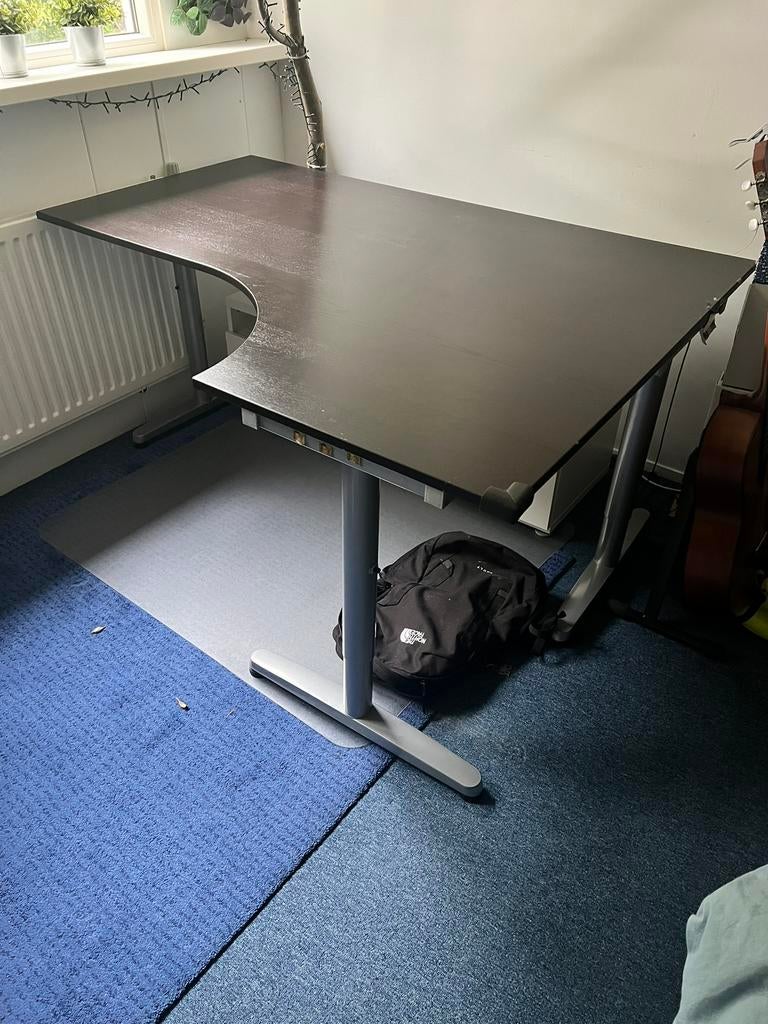 Mooi zwart hoekbureau, Huis en Inrichting, Bureaus, Ophalen, Zo goed als nieuw