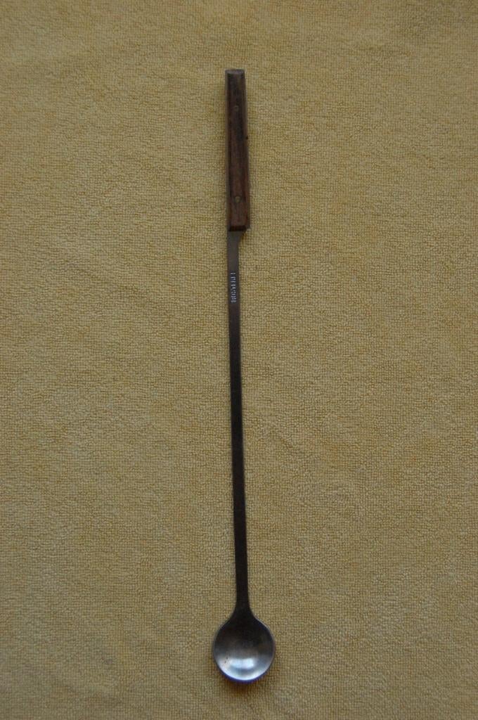 Long drink lepel, houten heft, geklonken, Ophalen of Verzenden, Gebruikt, Hout, Los bestek