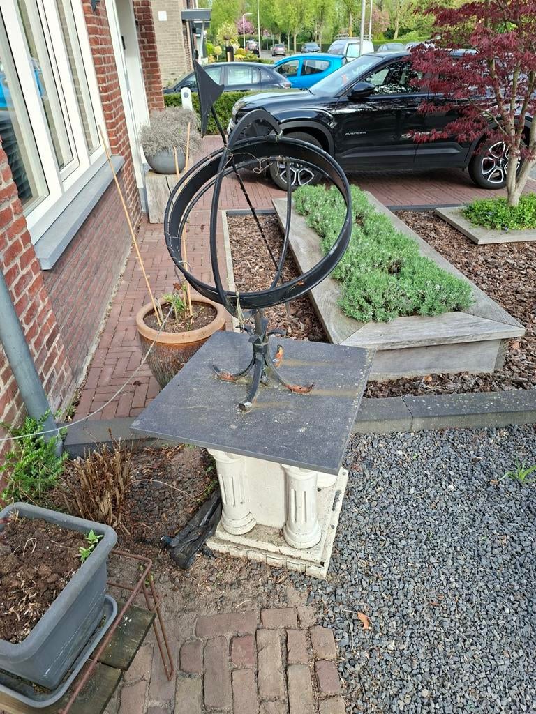 Zonnewijzer met sokkel, Tuin en Terras, Zonnewijzers, Ophalen, Gebruikt