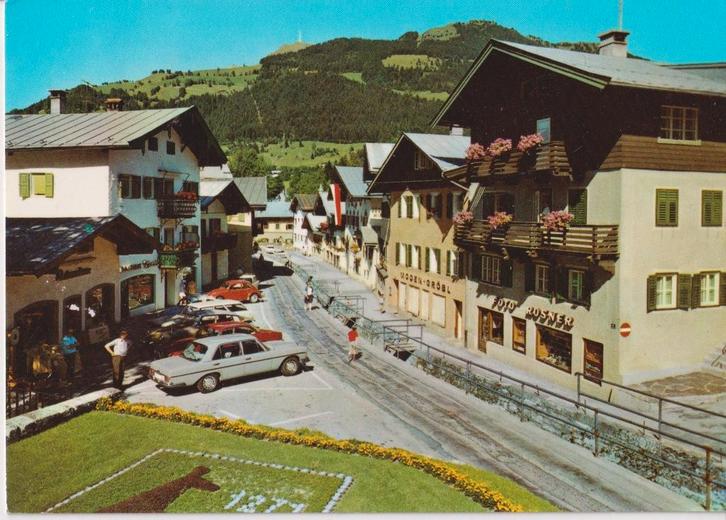 Oostenrijk, Kitzbuhel met auto's Mercedes S klasse W108/109, Verzamelen, Ansichtkaarten | Buitenland, Gelopen, Oostenrijk, 1960 tot 1980