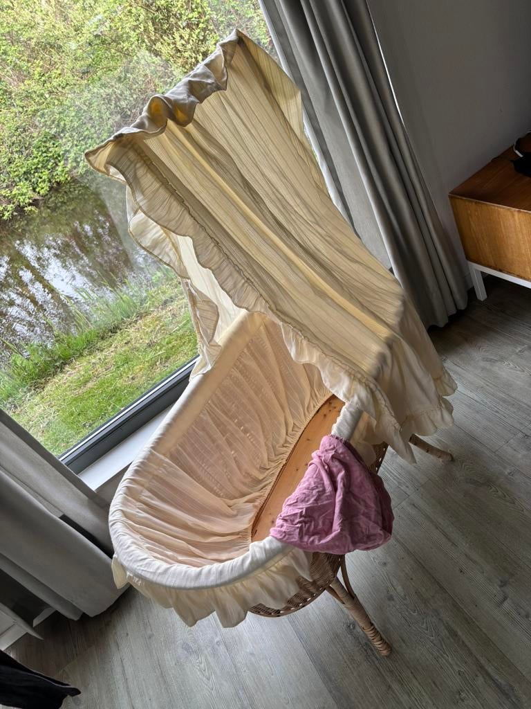 Baby bedje, Kinderen en Baby's, Babywiegjes en Ledikanten, Ophalen, Gebruikt, Wieg