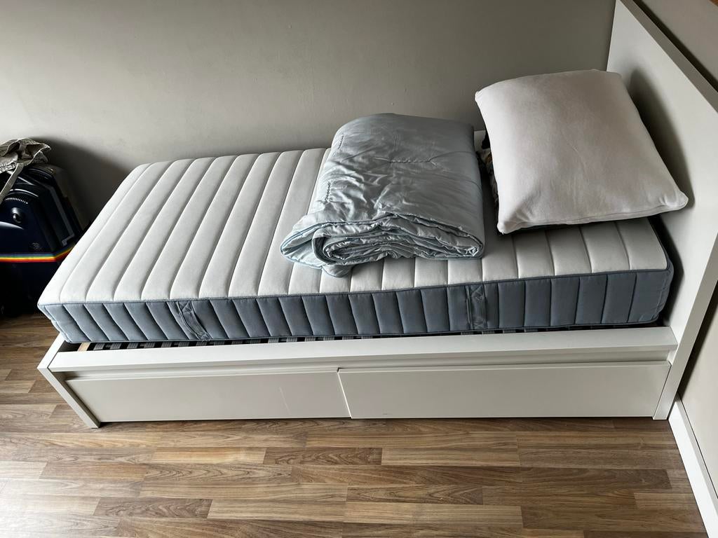 Eenpersoonsbed met lattenbodem en opbergvakken, Ophalen, Eenpersoons, Wit, Zo goed als nieuw