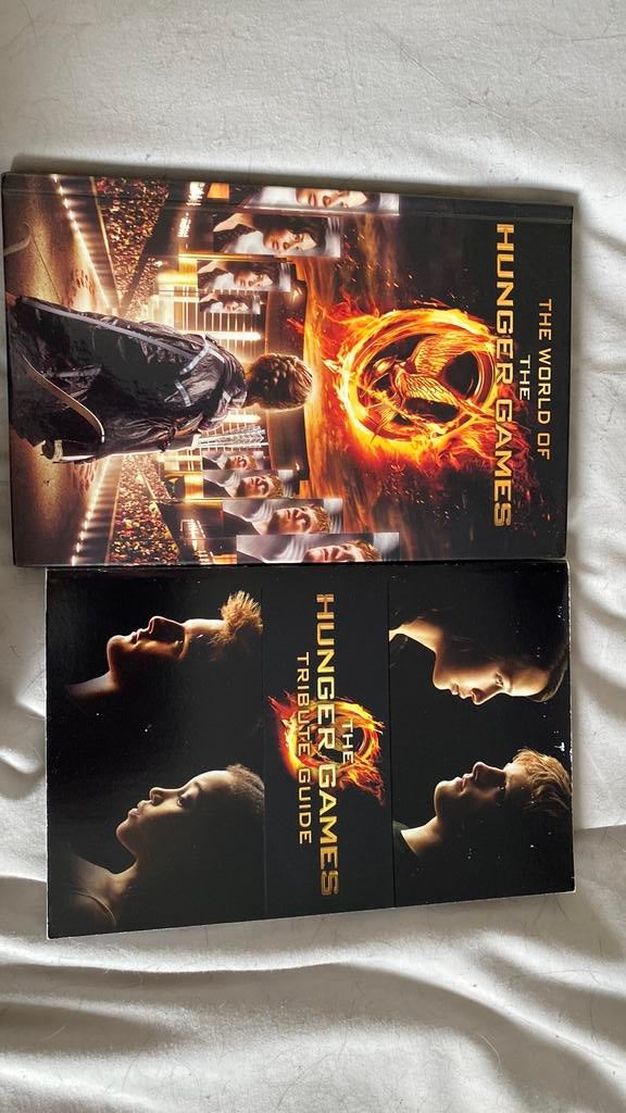 Hunger games boeken, Ophalen of Verzenden, Zo goed als nieuw