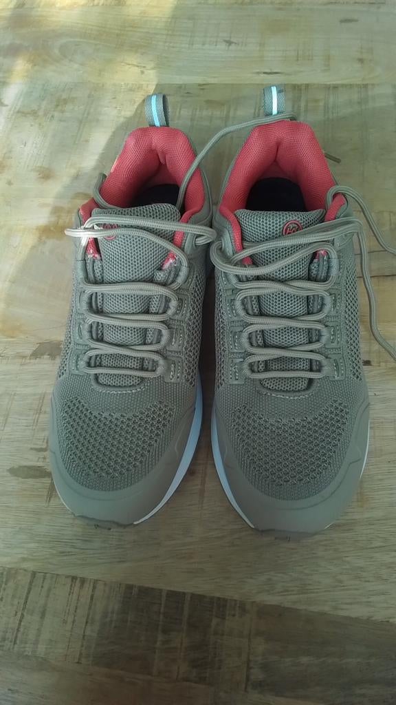 Damesschoenen Human Nature maat 38, Ophalen of Verzenden, Zo goed als nieuw, Sneakers of Gympen