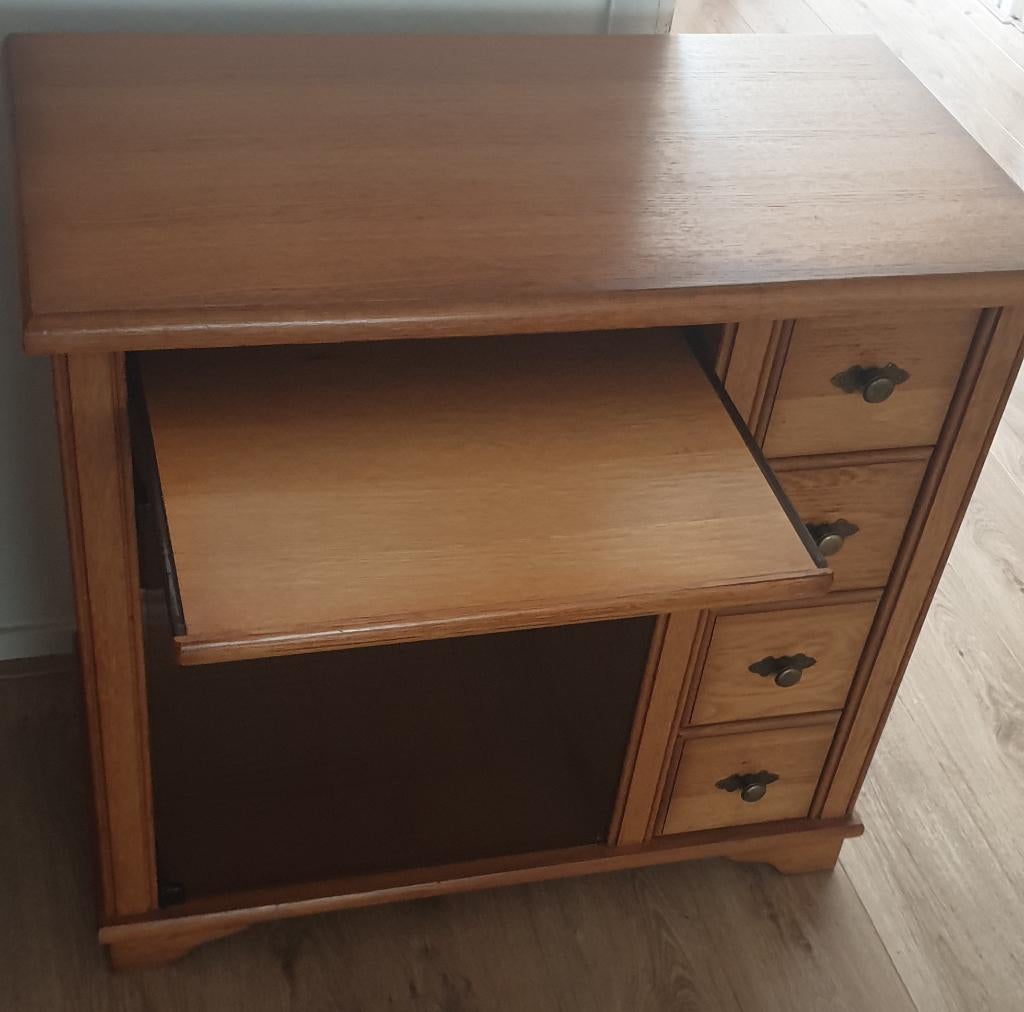 Mooie eiken computer kast/bureau, Huis en Inrichting, Kasten | Computermeubels, Ophalen, Eikenhout, Zo goed als nieuw, 40 tot 80 cm