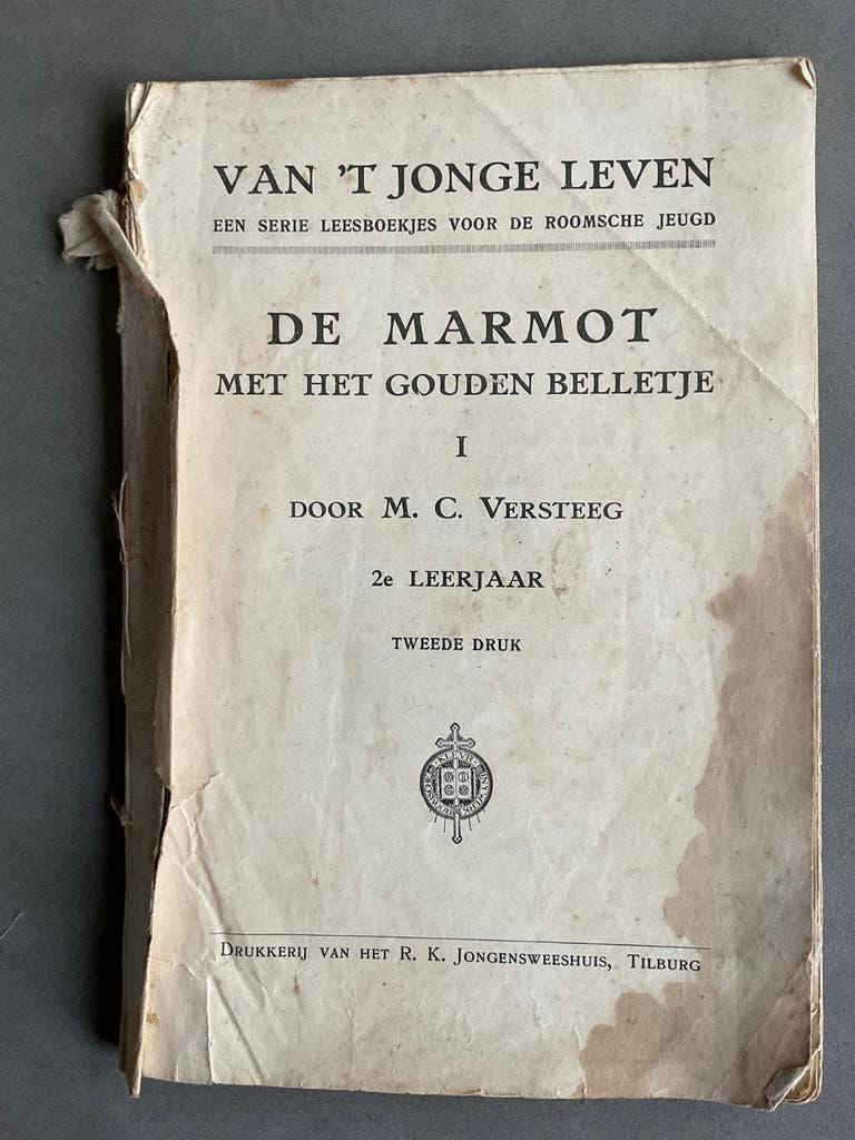 De Marmot deel 1 en 2 - M.C. Versteeg (oude kinderboeken), Ophalen of Verzenden, Gelezen, Mc versteeg, Fictie algemeen