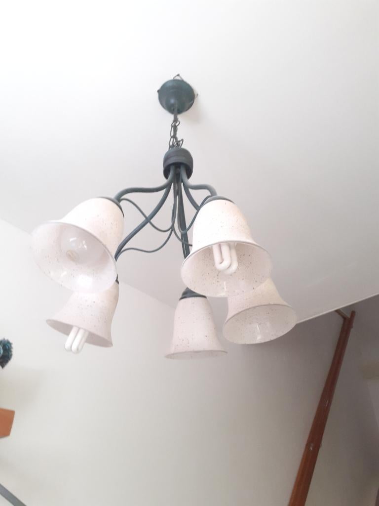 Hanglamp aan metalen ketting met glazen kelkjes, Ophalen, Gebruikt, Glas, 50 tot 75 cm